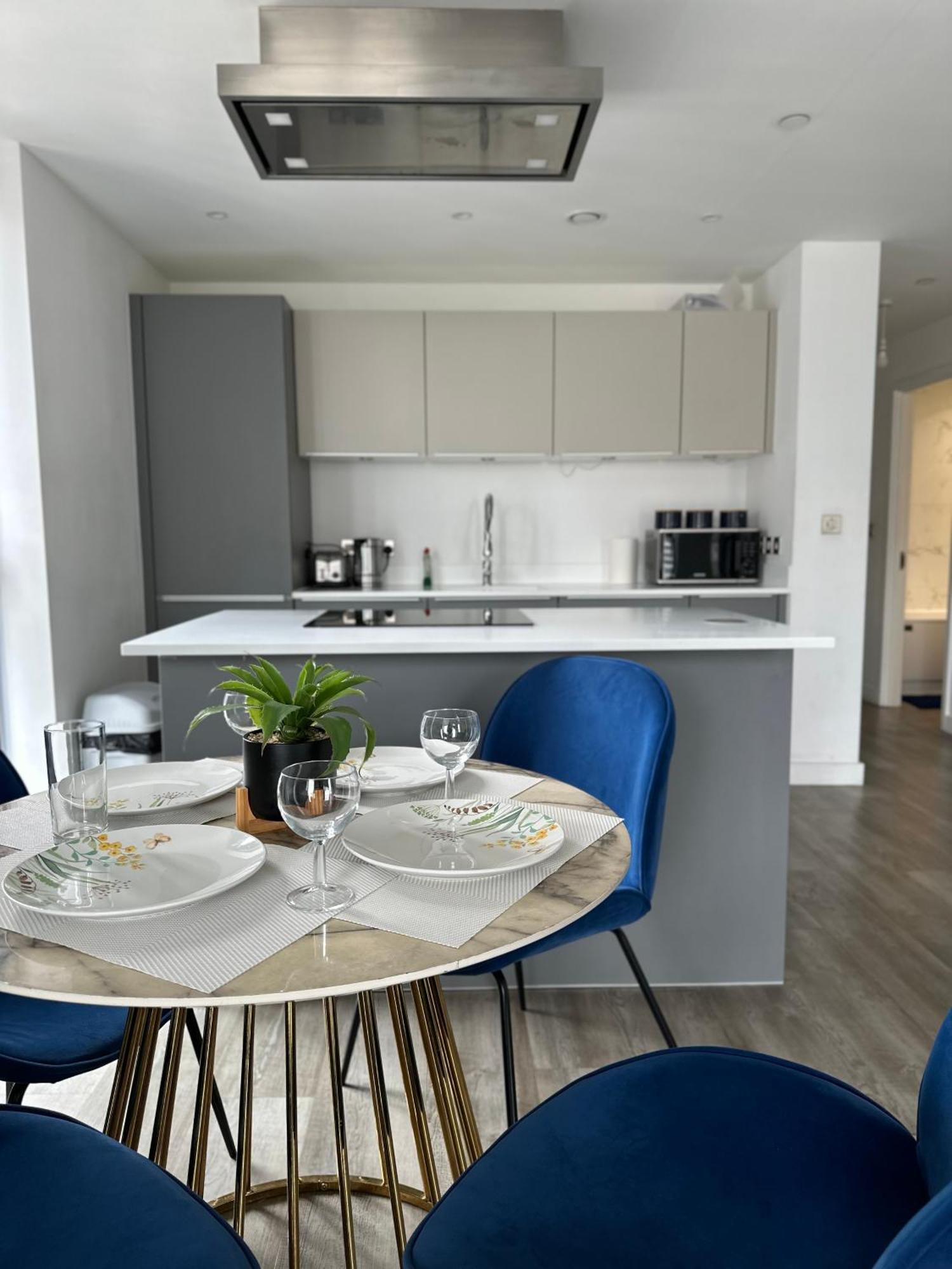 Apartment Two Bed Cozy Getaway Centre *