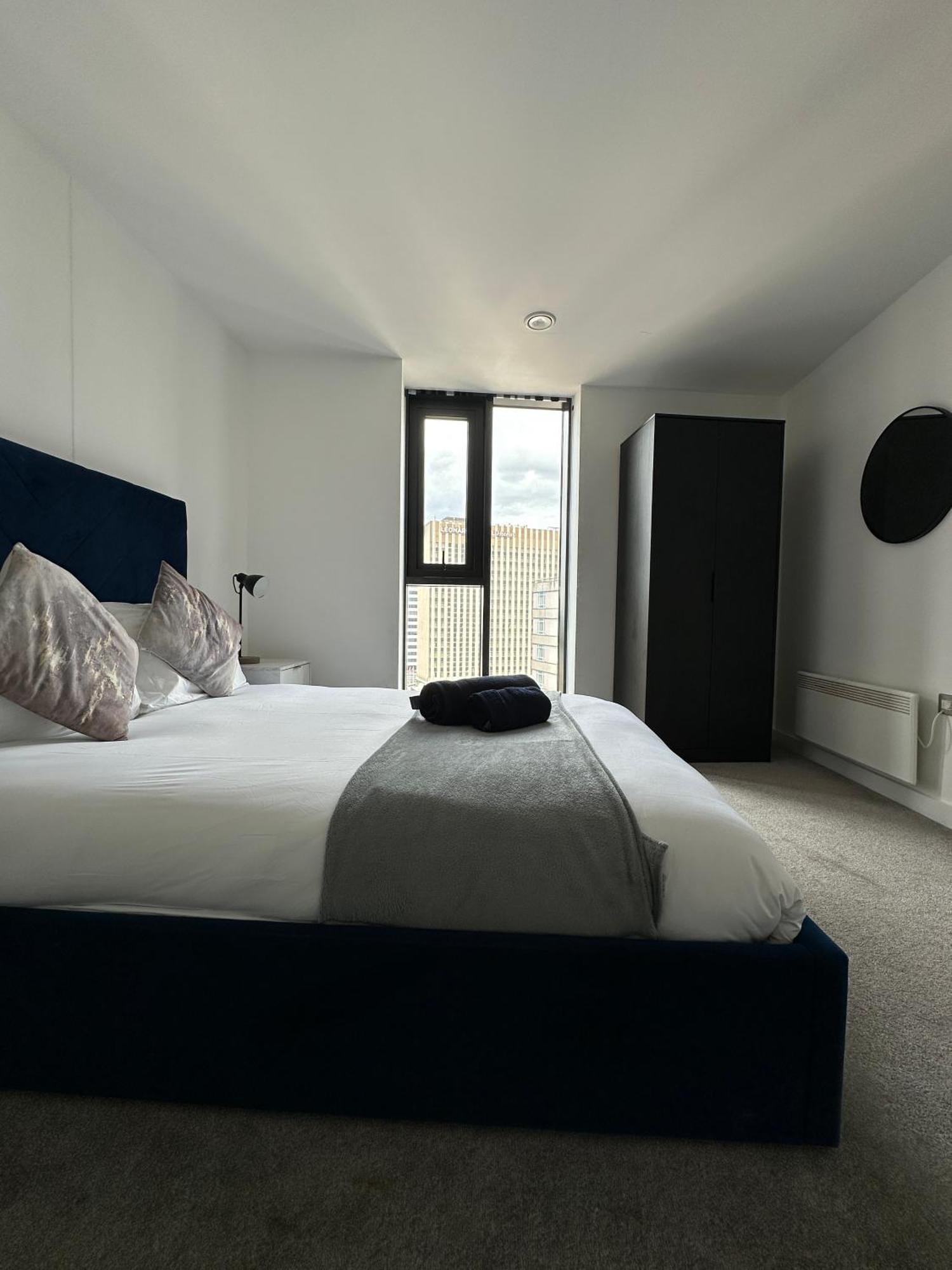 Two Bed Cozy Getaway Centre Apartment